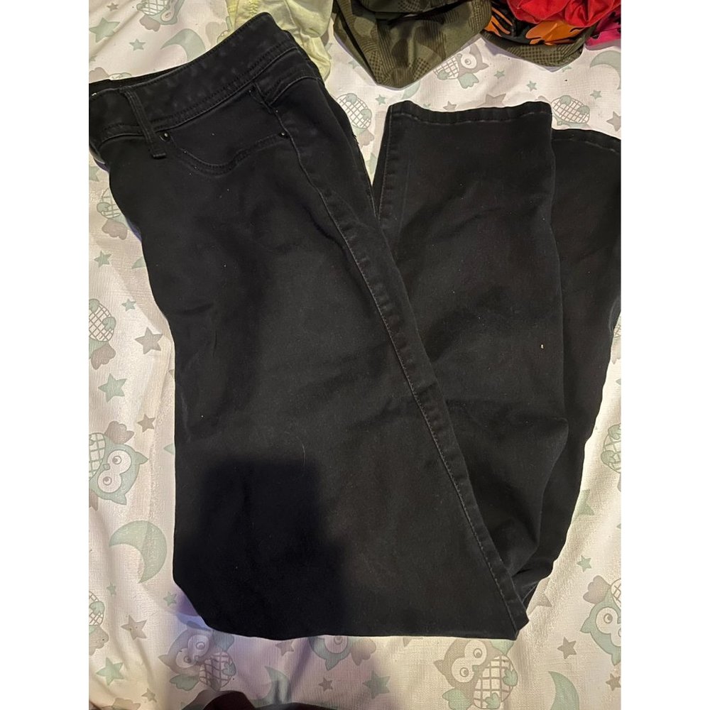 Women’s size 16 skinny black denim